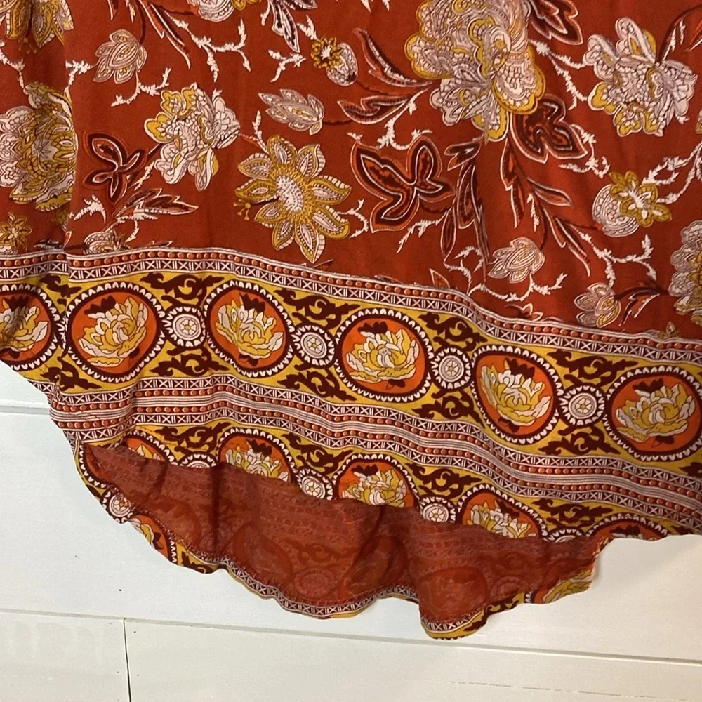 Lucky Brand Burnt Orange Floral Blouse with Mandarin Collar. Size L.